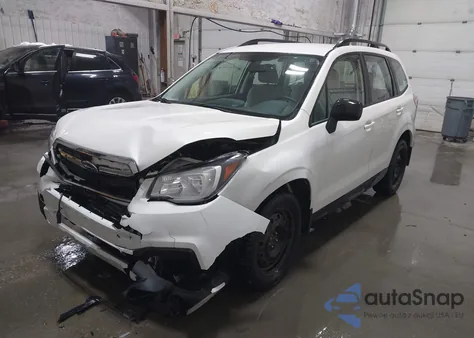 2018 Subaru Forester 2.5I z USA, uszkodzony, nr VIN JF2SJABC2JH477097
